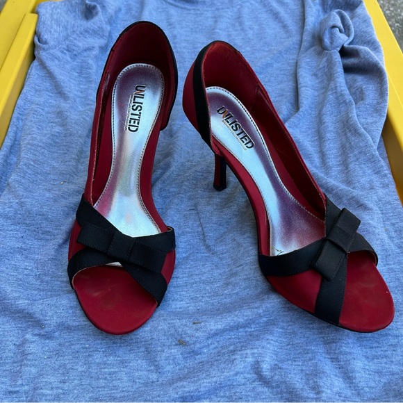 Unlisted Red and Black Bow Peep-toe Heels - Picture 2 of 7